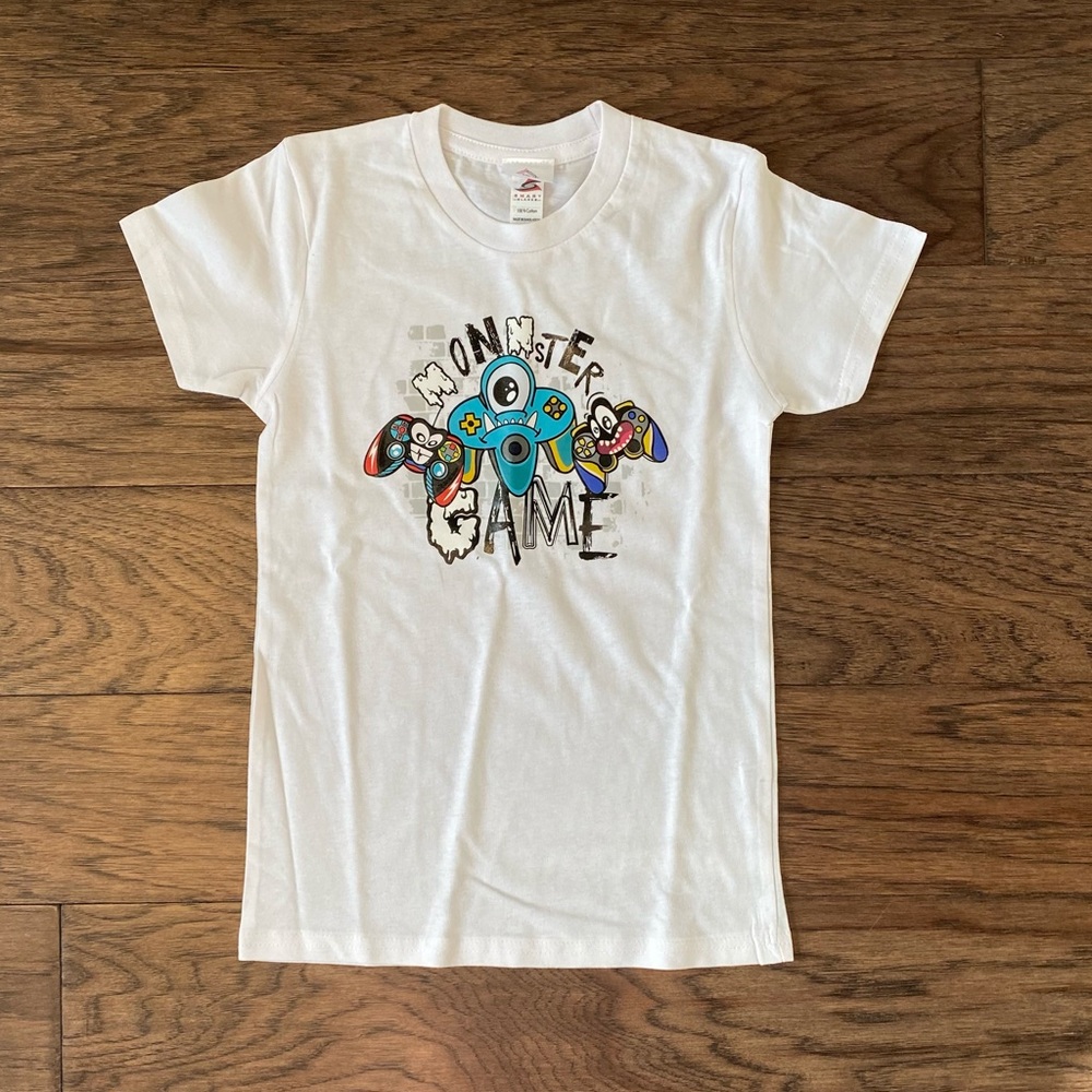 🌸NWOT🌸 Boy Nobrand White Monster Game T-Shirt